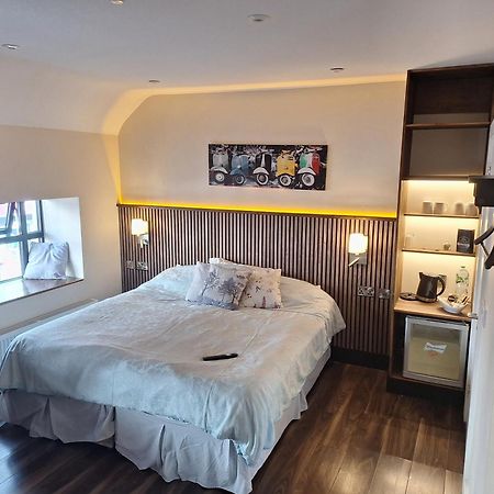 Ridge-Rock Accommodation Carrick on Shannon Extérieur photo